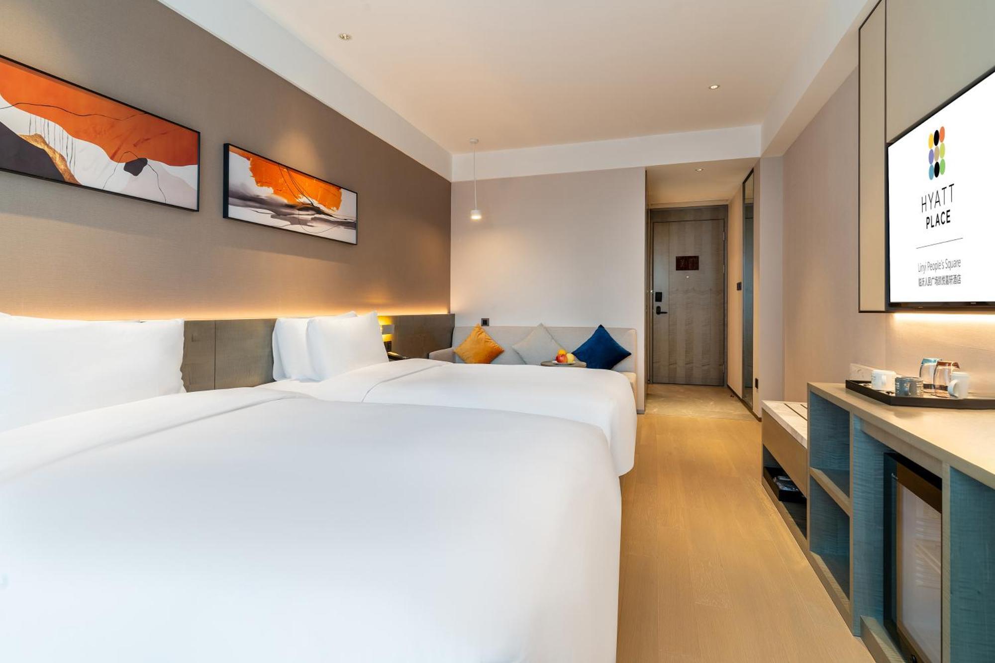 Hyatt Place Linyi People Square Exteriör bild